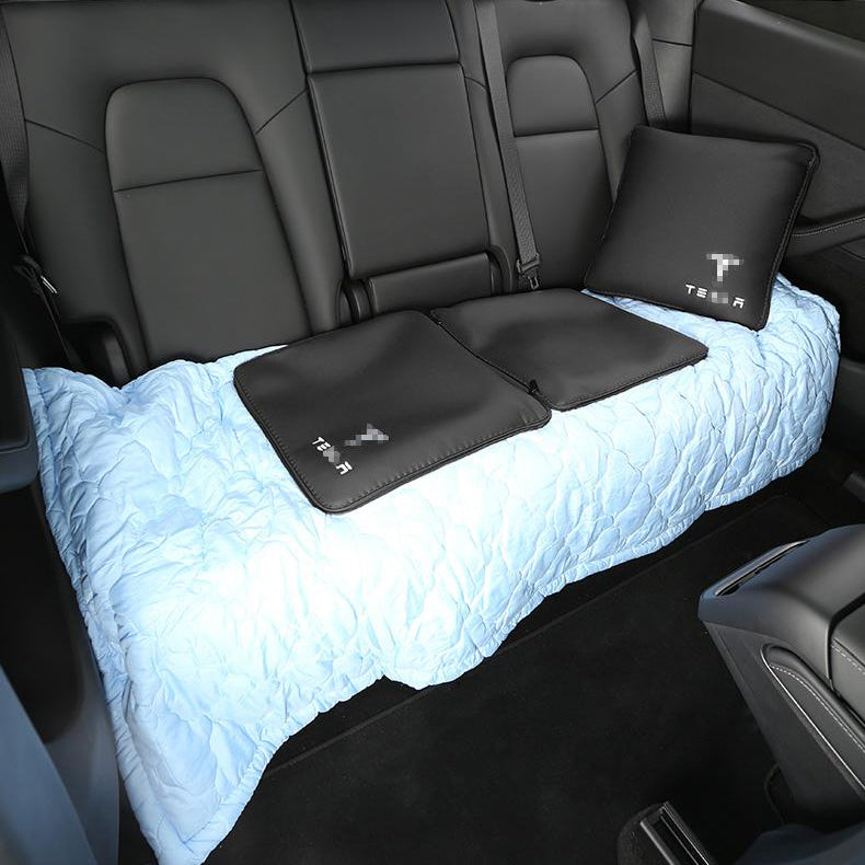 Pillow Quilt Unfolds to Quilt – For Tesla Model S/3/X/Y